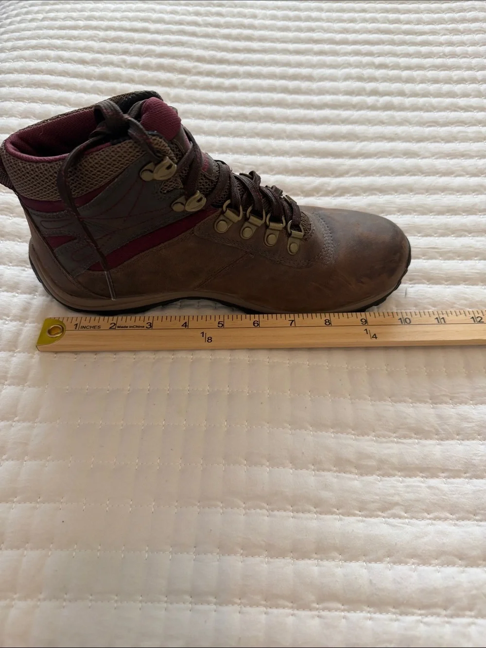 Timberland Women's 7.5 Norwood Mid Waterproof Hiking Boot - Picture 8 of 10